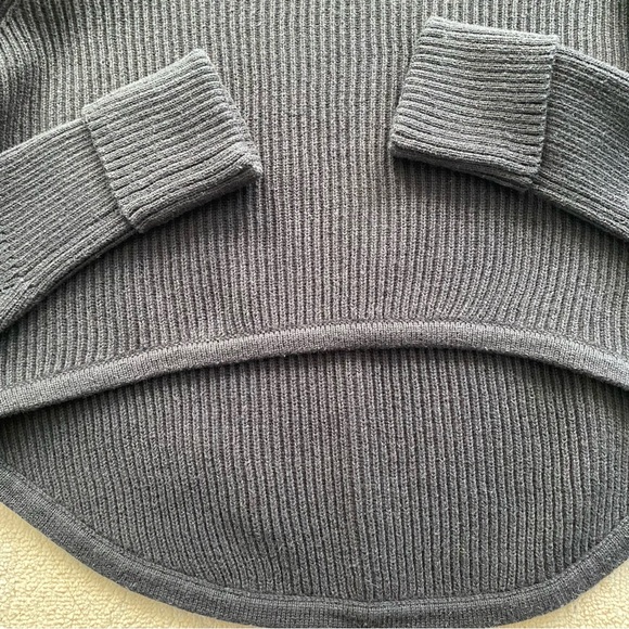 Cabi Prep #3525 Cropped Sweater 100% Cotton Black Small Ribbed Hi Low Layering - Picture 5 of 13